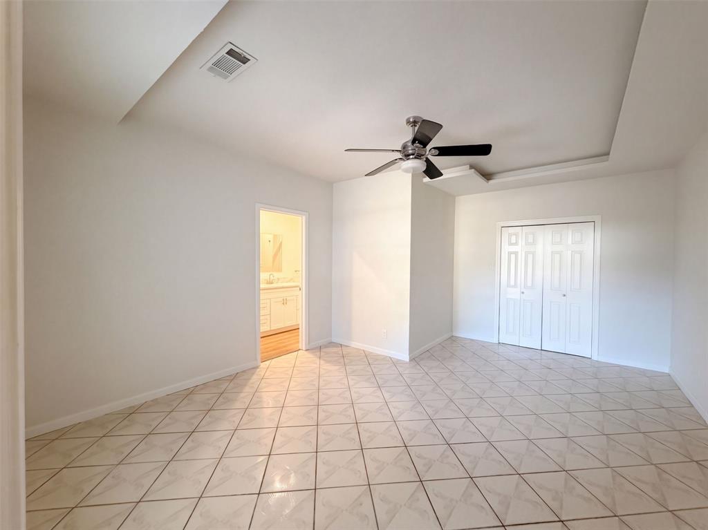 404 Vincent Street Property Photo 4