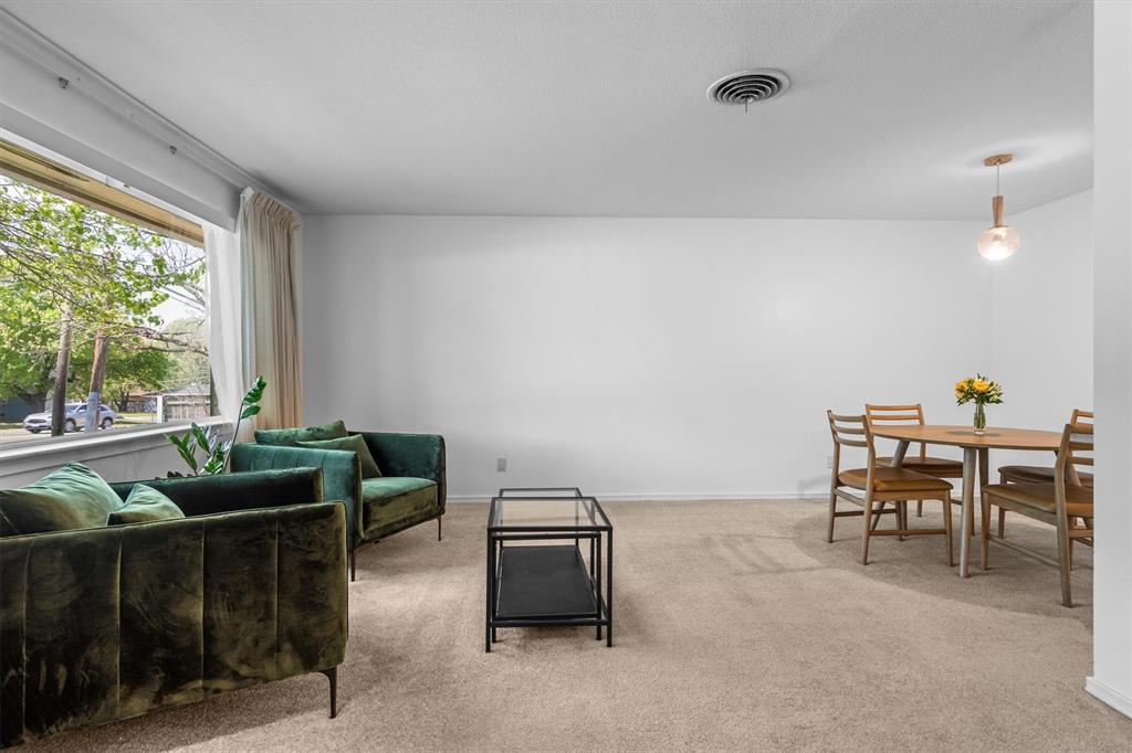 2461 Highland Road Property Photo 7