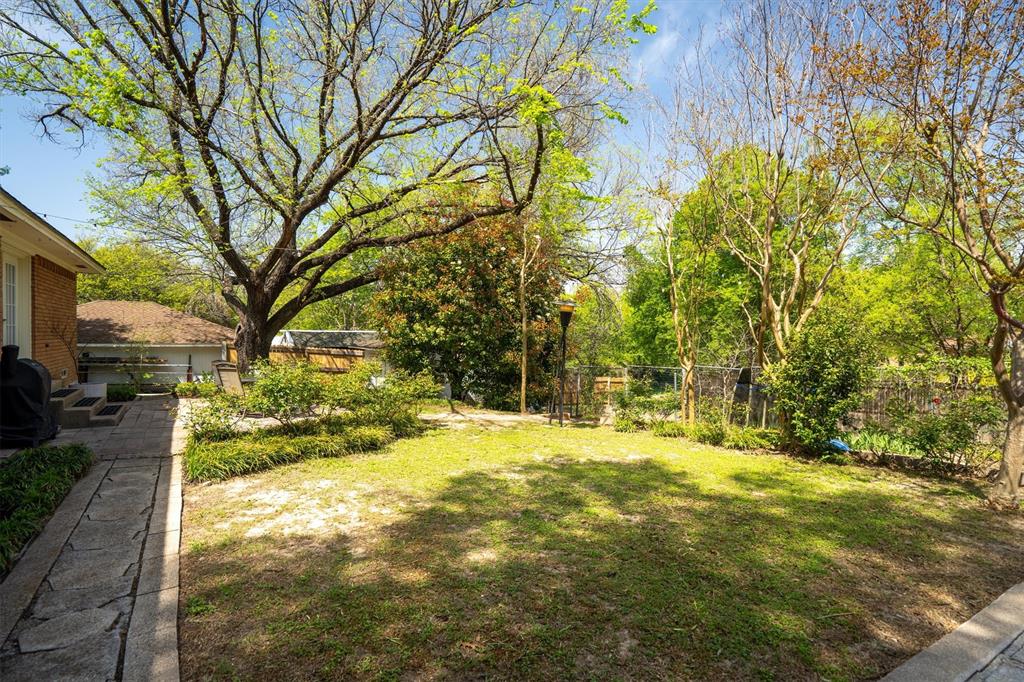 2461 Highland Road Property Photo 30