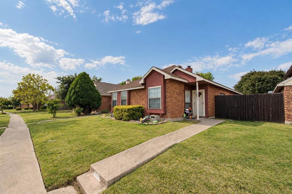 1733 Wheatfield Drive Property Photo 2
