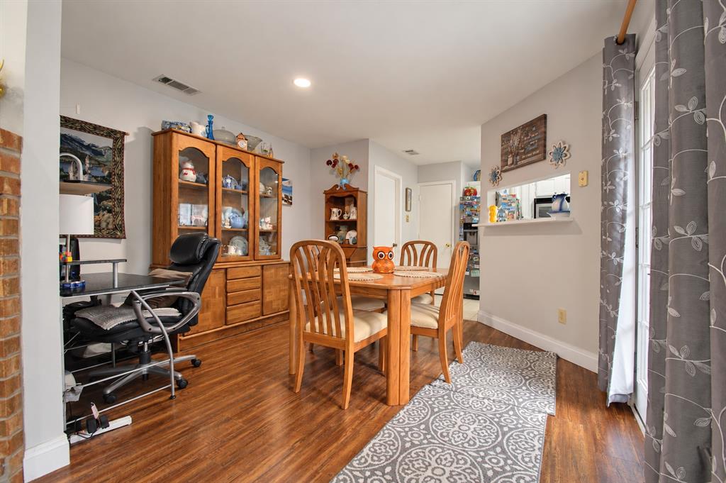 1733 Wheatfield Drive Property Photo 8