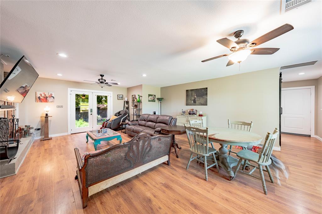 603 Mosley Drive Property Photo 1