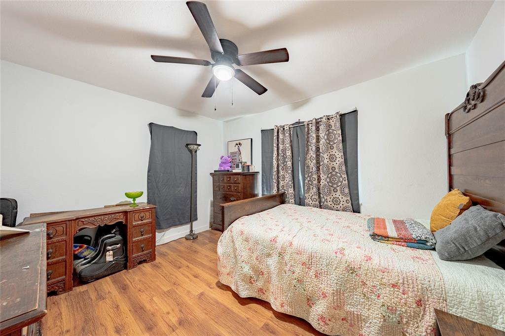 603 Mosley Drive Property Photo 7