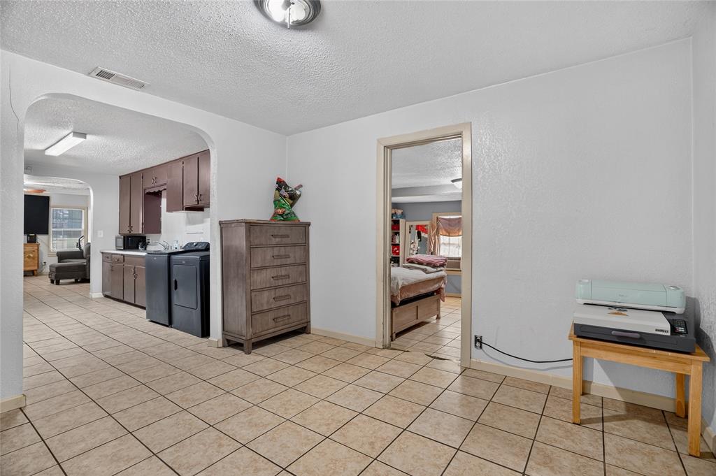 5800 Dallas Avenue Property Photo 14