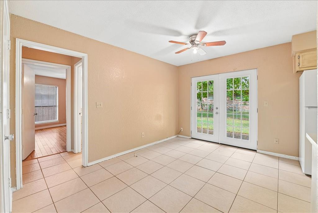 1408/1410 White Way Property Photo 4
