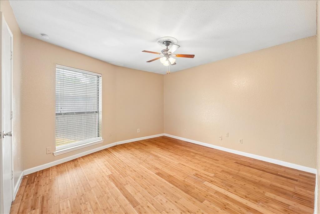 1408/1410 White Way Property Photo 8
