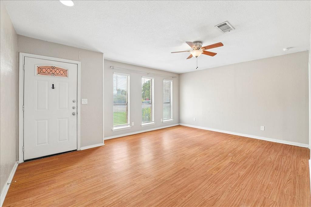 1412/1414 White Way Property Photo 4