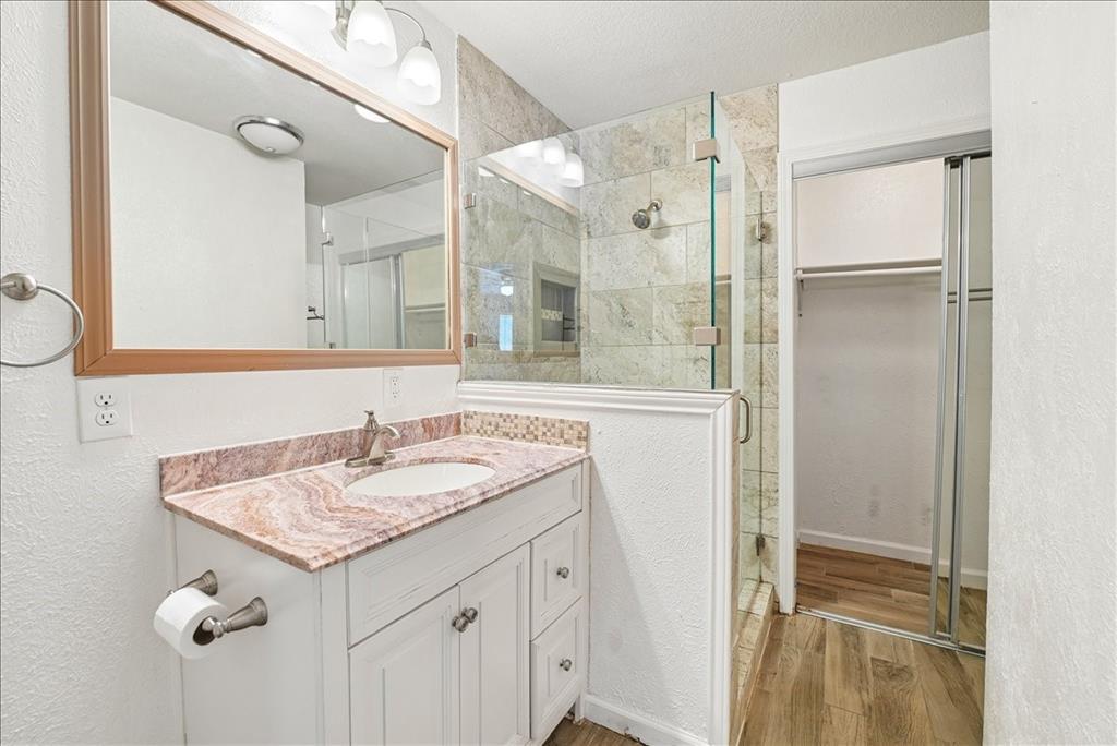 1412/1414 White Way Property Photo 9