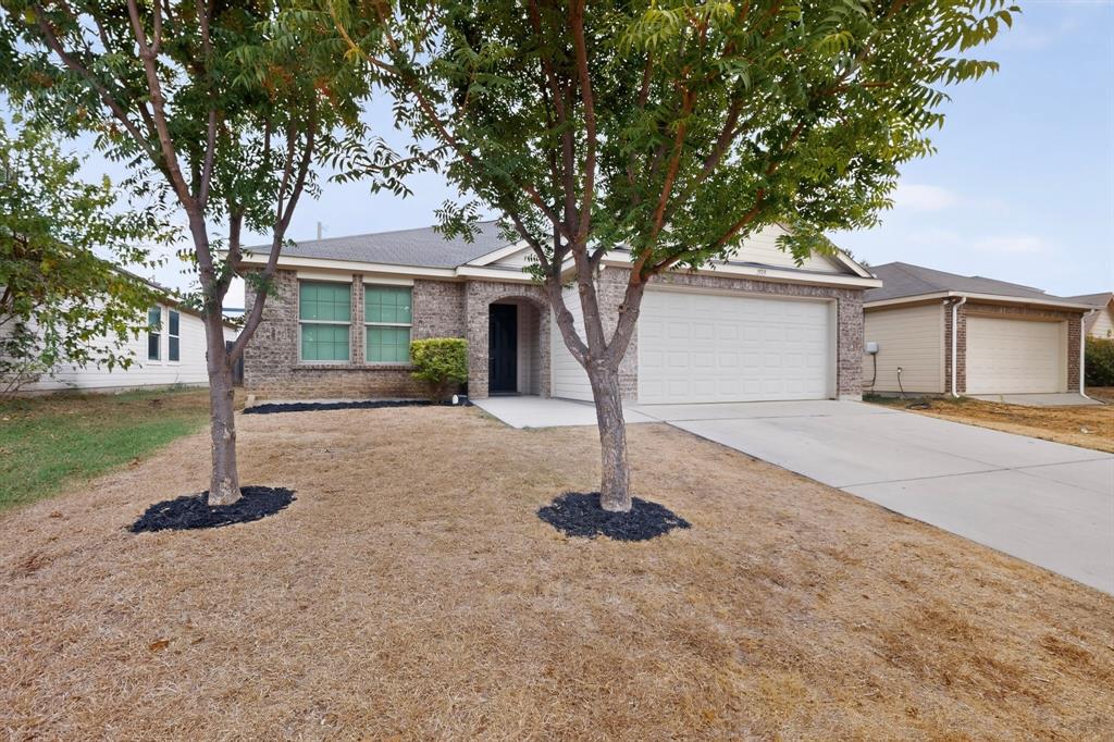 2939 Saint Bernard Drive Property Photo 2