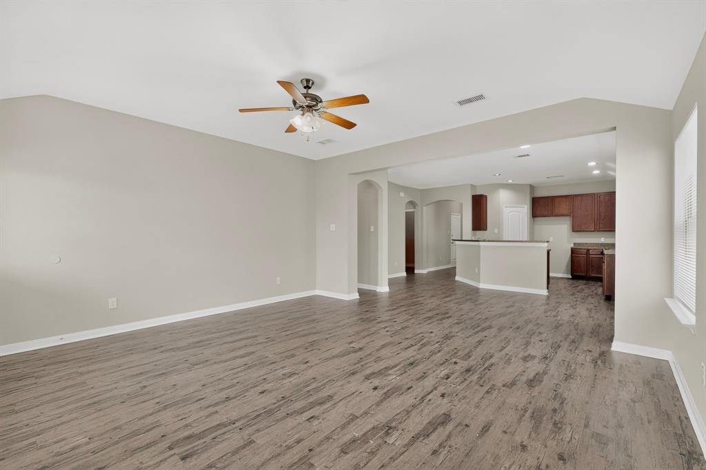 2939 Saint Bernard Drive Property Photo 7