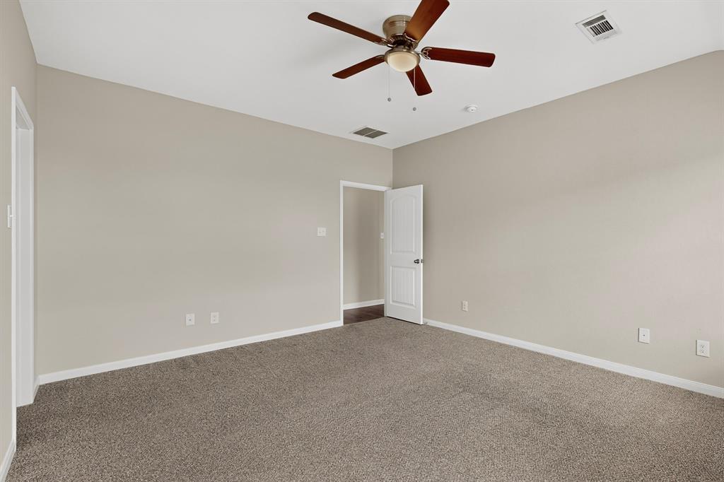 2939 Saint Bernard Drive Property Photo 18