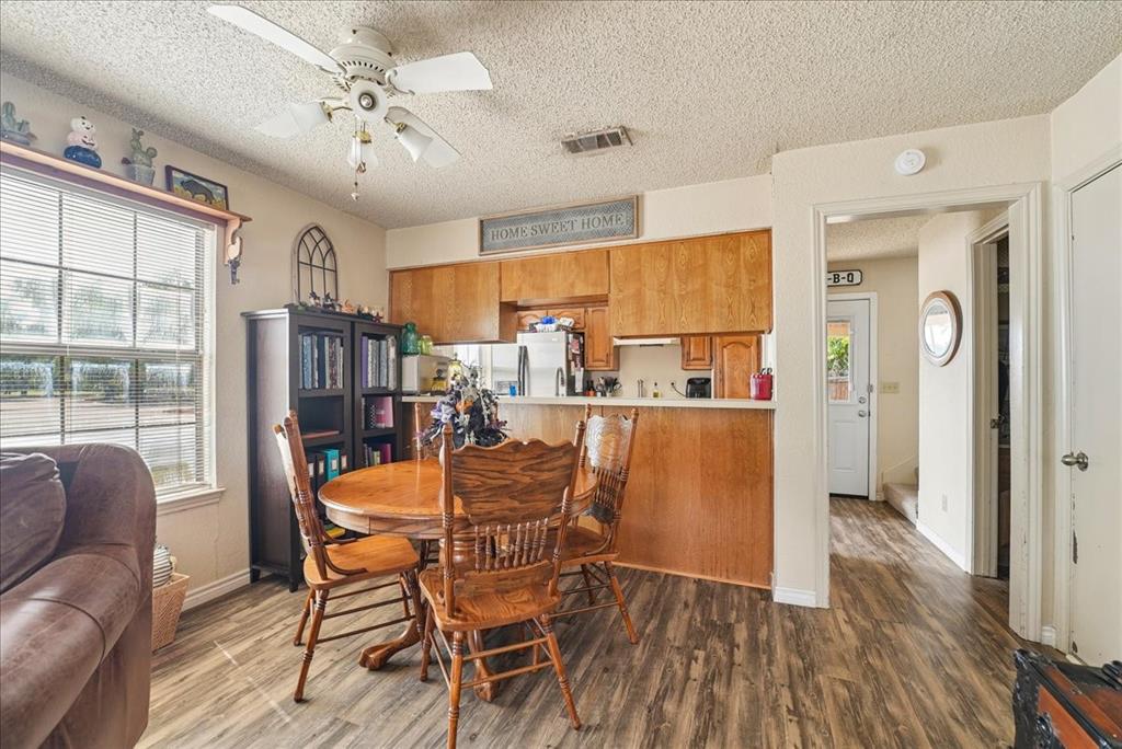 1416/1418 White Way Property Photo 3