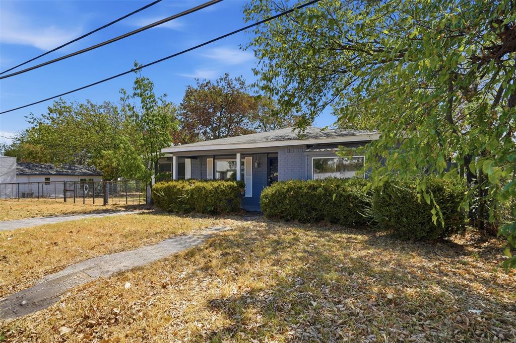 305 Miller Street Property Photo 5