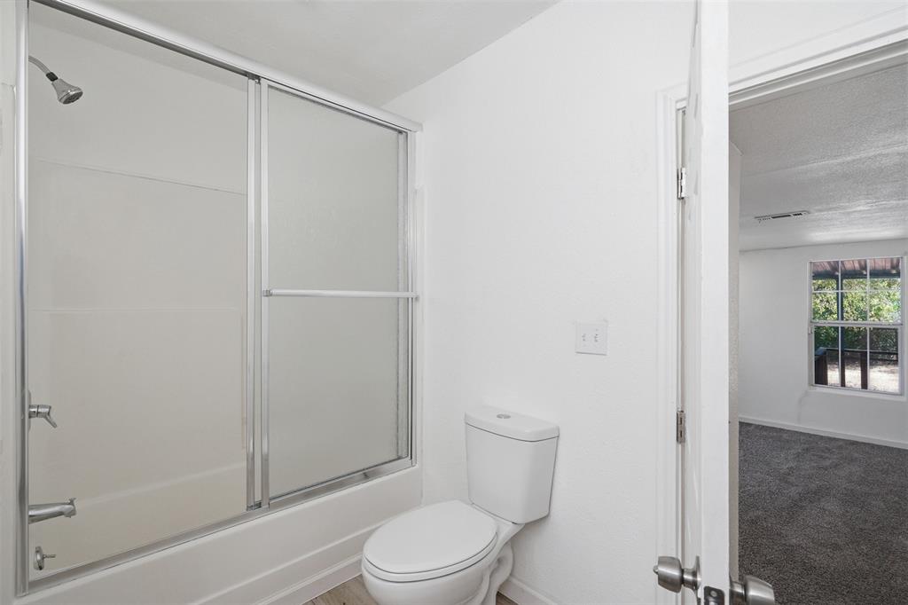305 Miller Street Property Photo 23