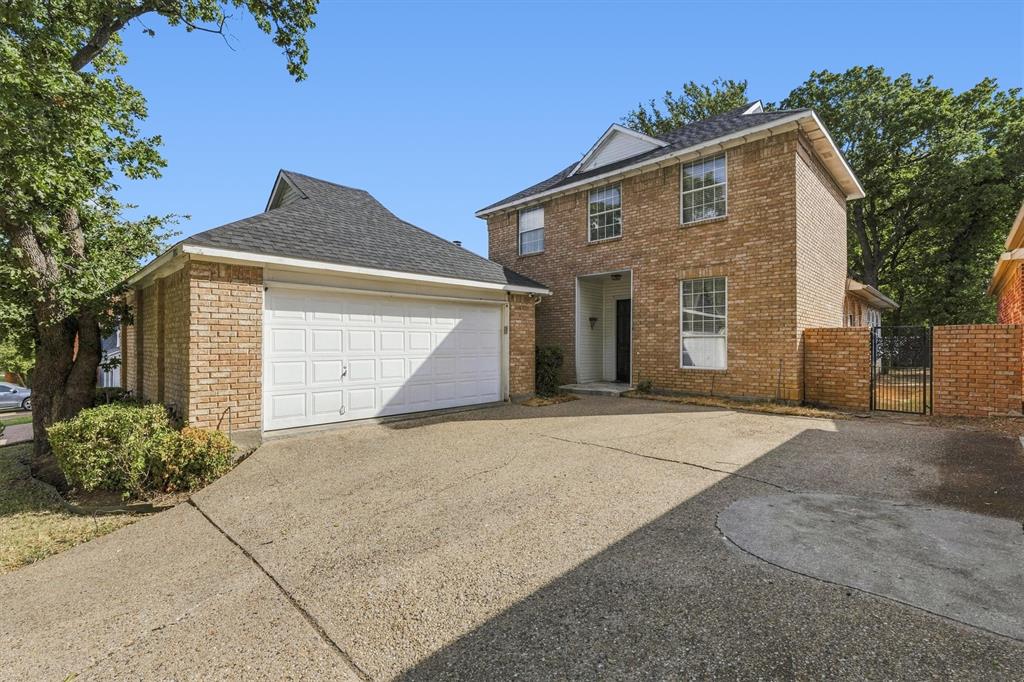 800 Crest Ridge Drive Property Photo 1