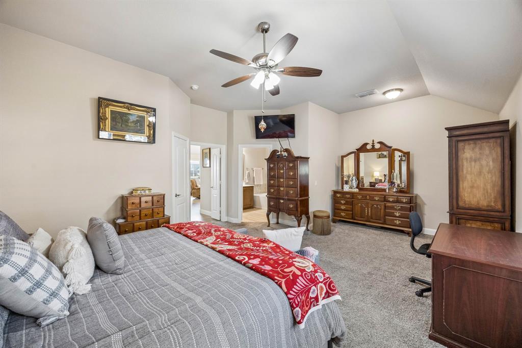 3937 Holly Springs Lane Property Photo 10