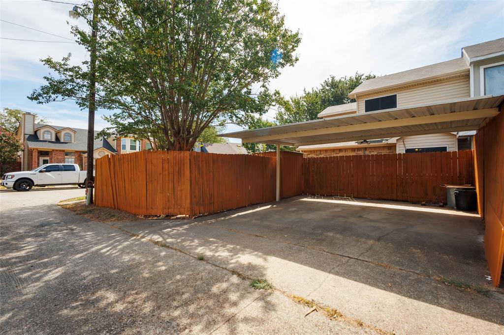 805 Brockden Drive Property Photo 8