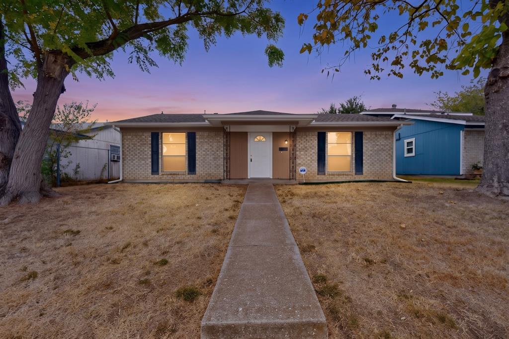 9839 Glengreen Drive Property Photo 1
