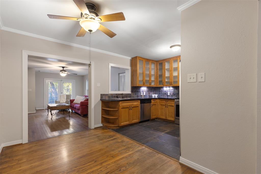 8919 Redondo Drive Property Photo 12