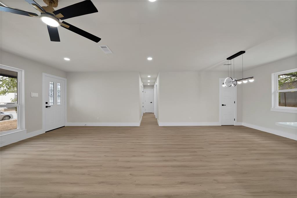6224 Highland Hills Drive Property Photo 7