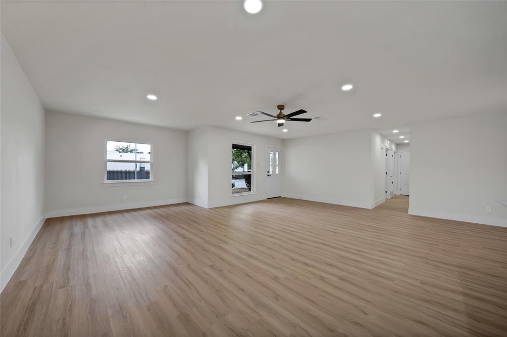 6224 Highland Hills Drive Property Photo 8