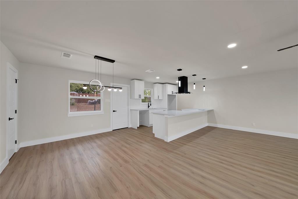 6224 Highland Hills Drive Property Photo 11