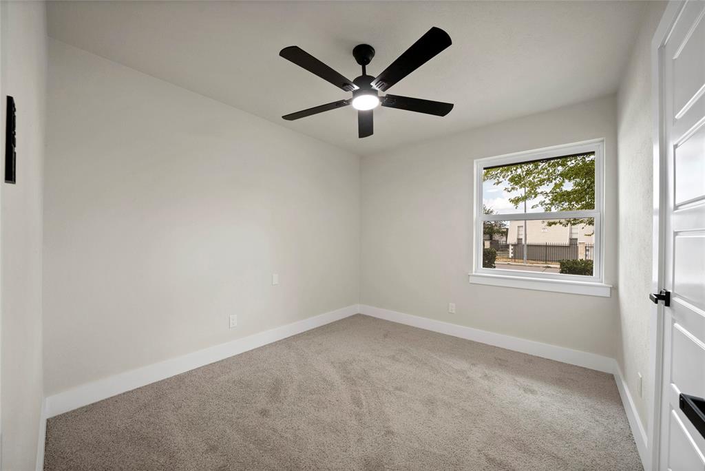 6224 Highland Hills Drive Property Photo 17