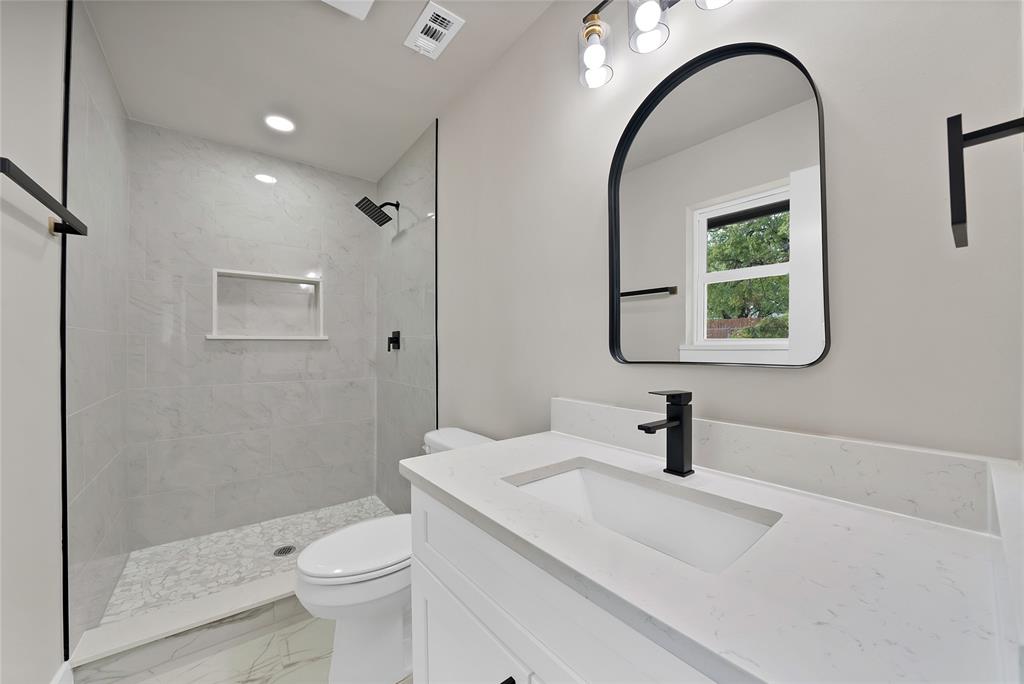 6224 Highland Hills Drive Property Photo 23