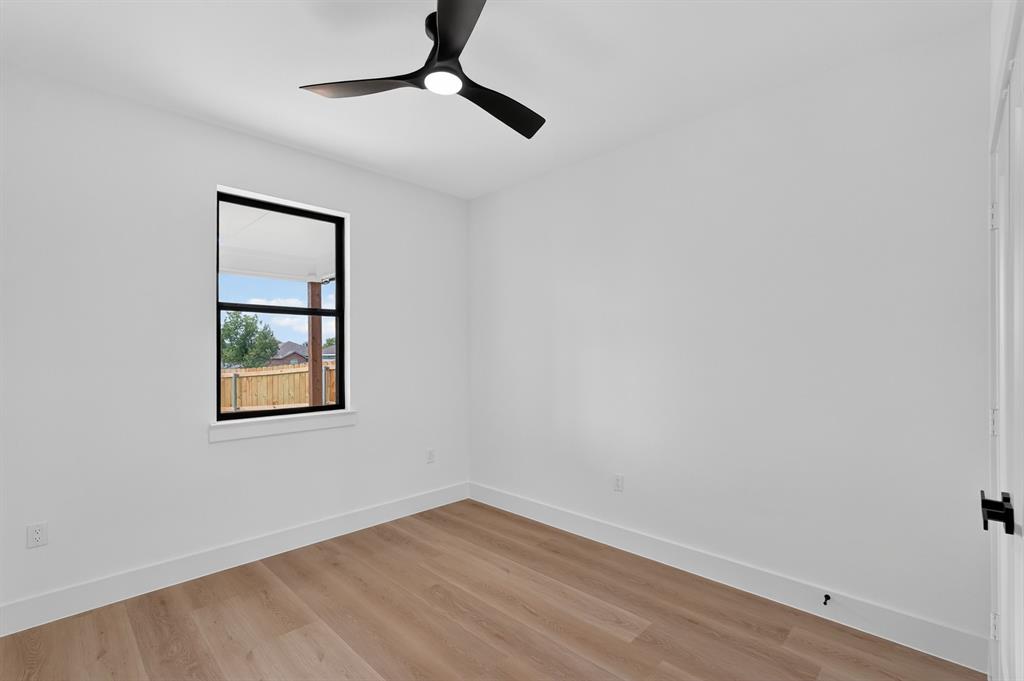 1664 W Wintergreen Road Property Photo 22