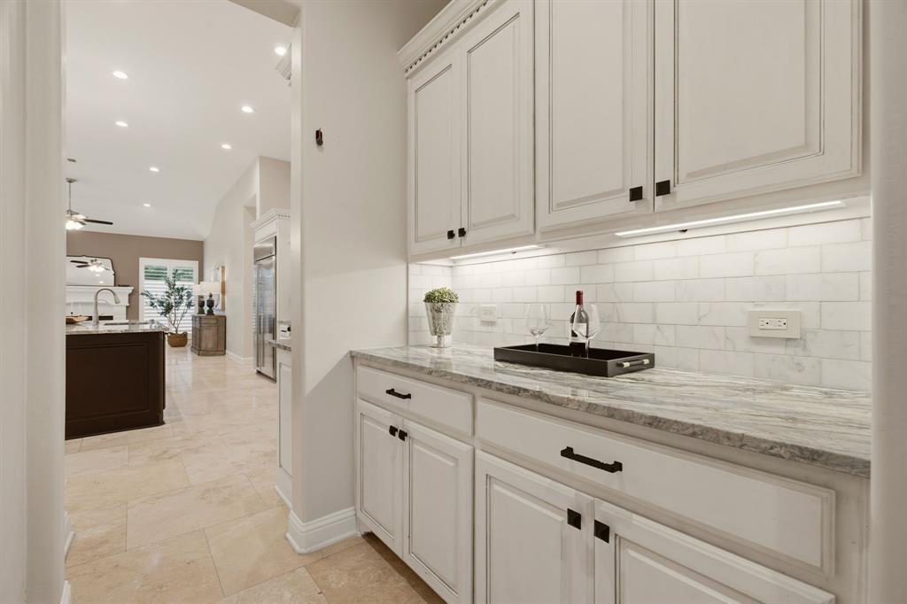 1120 Twin Oaks Drive Property Photo 15