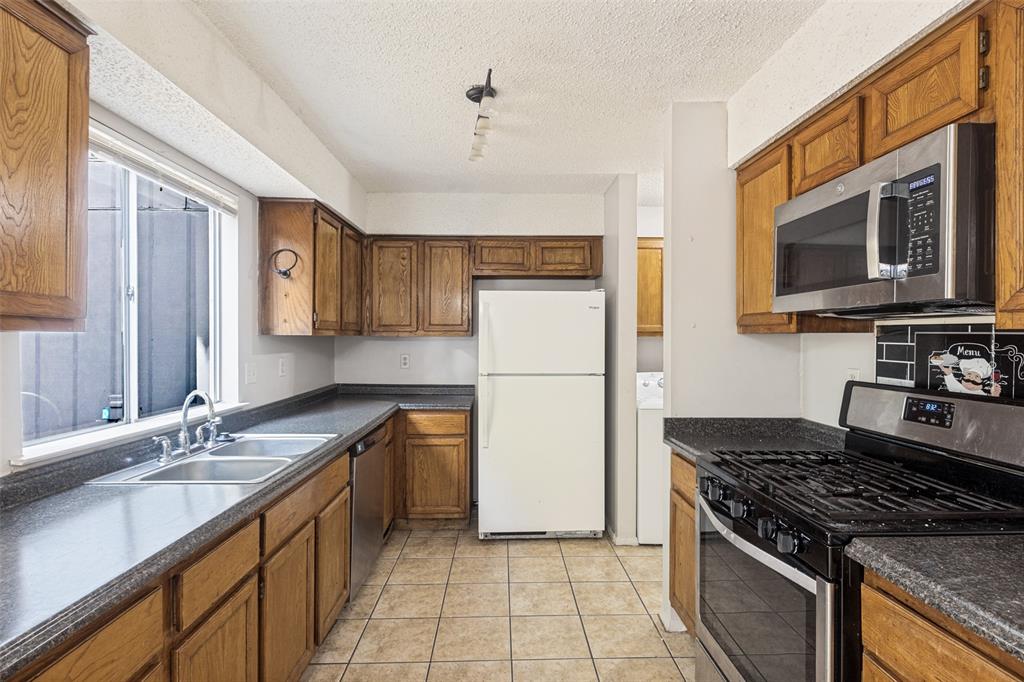 12206 Tyson Cove A Property Photo 12