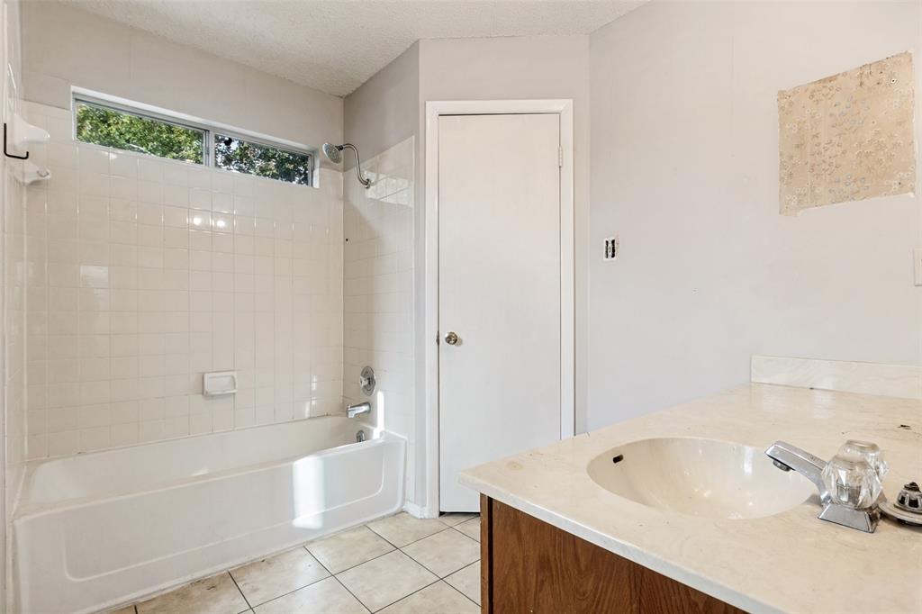 12206 Tyson Cove A Property Photo 23