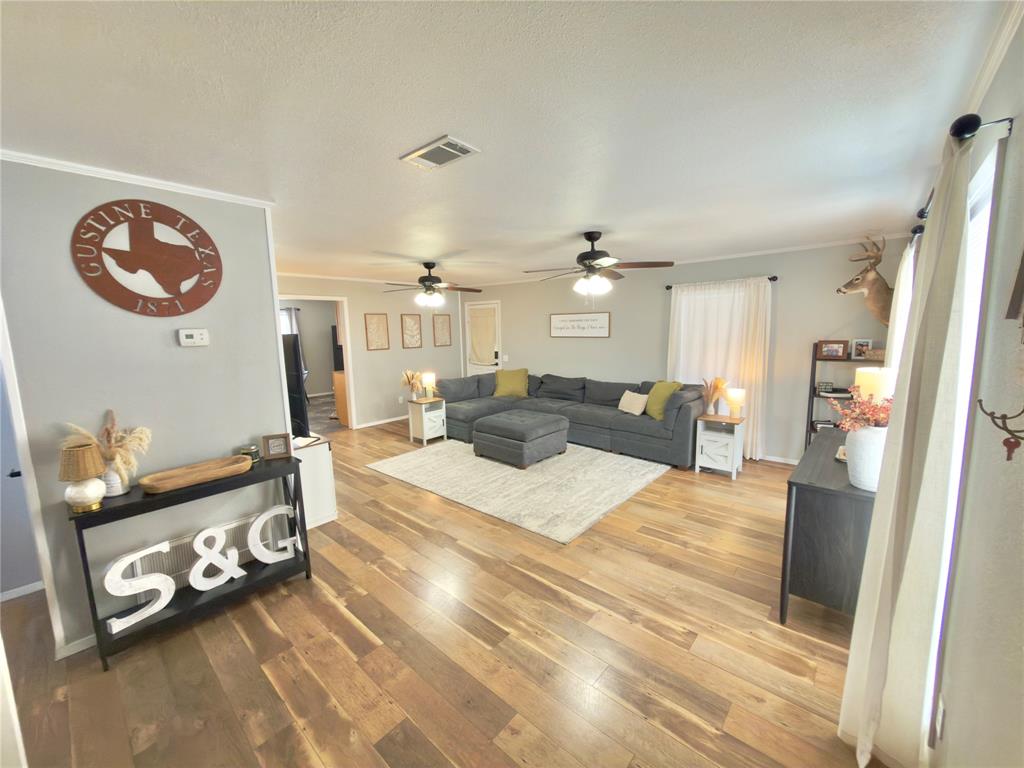 106 S Park Avenue Property Photo 12