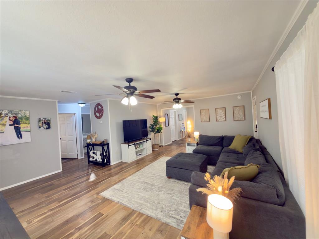 106 S Park Avenue Property Photo 15