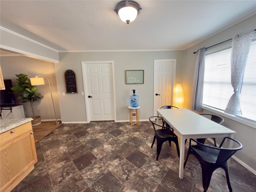 106 S Park Avenue Property Photo 22