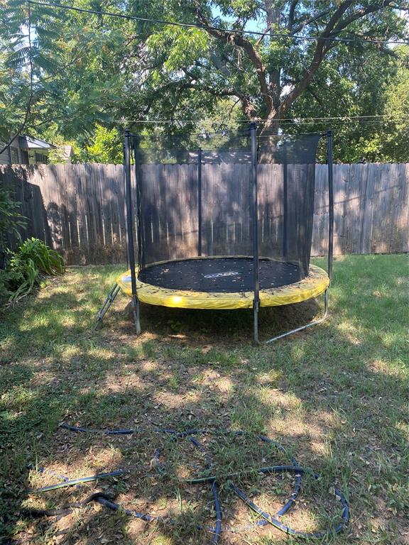2746 Exeter Avenue Property Photo 8