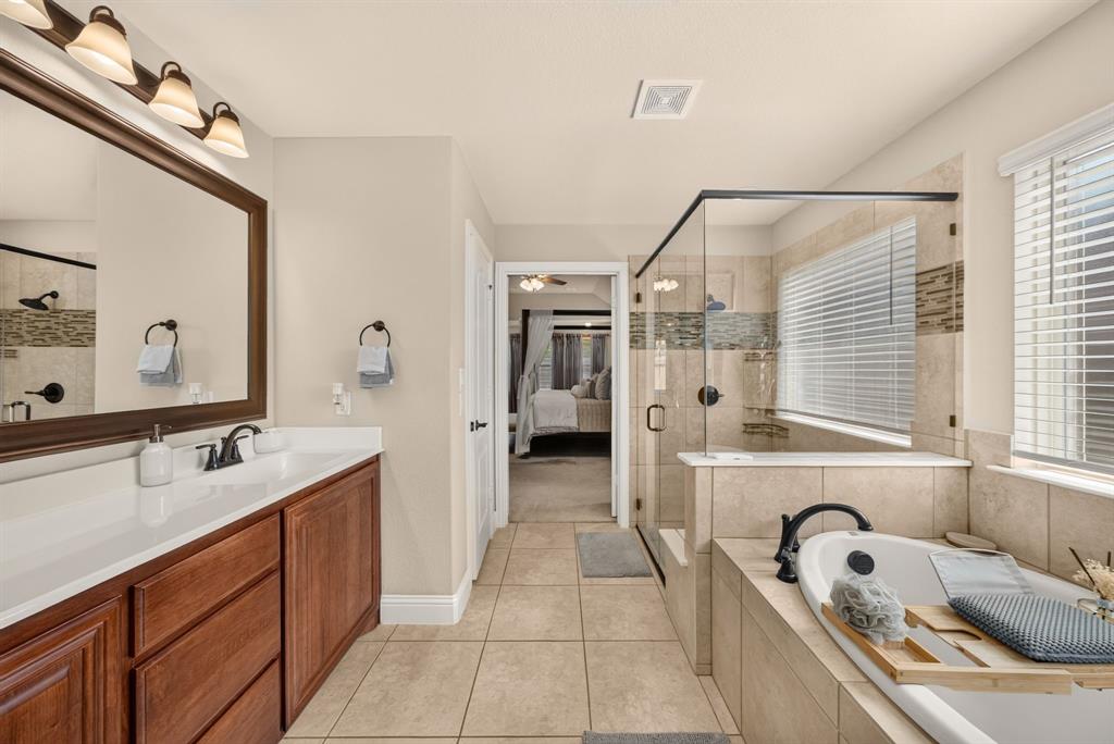 5011 Lake Park Drive Property Photo 14