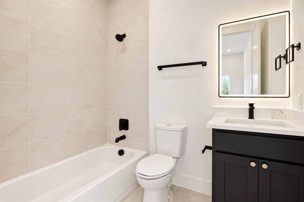 314 & 316 Avenue L Property Photo 21