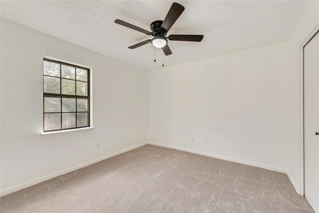 907 Melanie Lane Property Photo 12