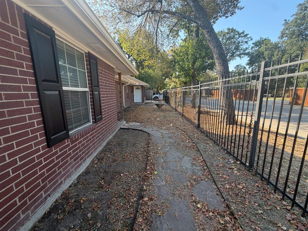 121 N 24th Street 1 Property Photo 3