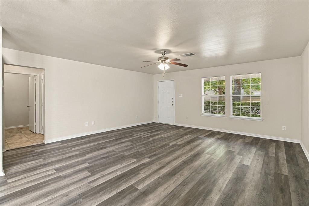 3056 Saint Nicholas Drive Property Photo 4