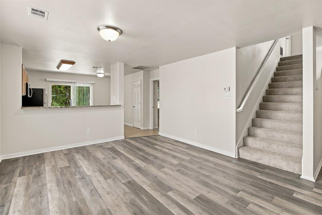 3056 Saint Nicholas Drive Property Photo 7