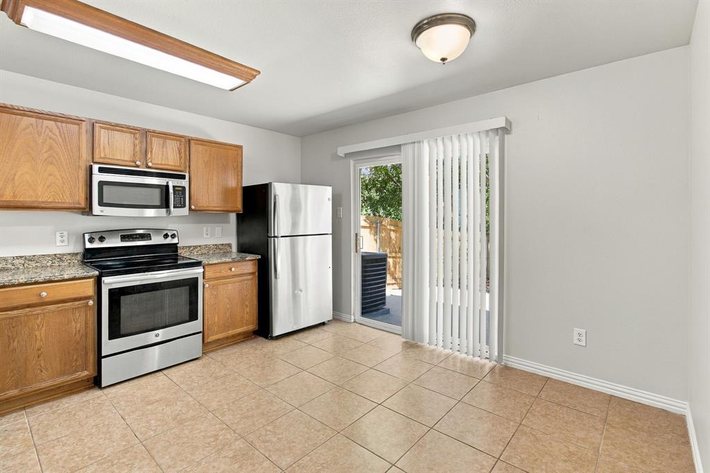 3056 Saint Nicholas Drive Property Photo 8