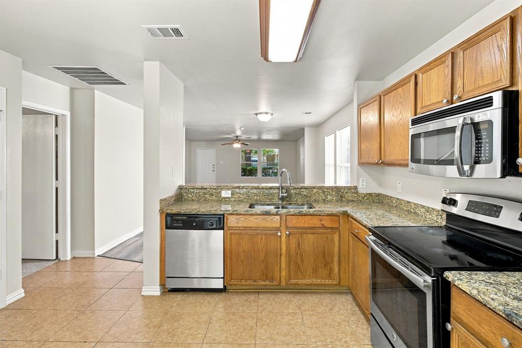 3056 Saint Nicholas Drive Property Photo 10
