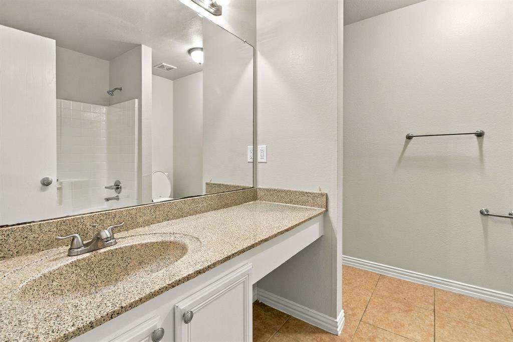 3056 Saint Nicholas Drive Property Photo 17