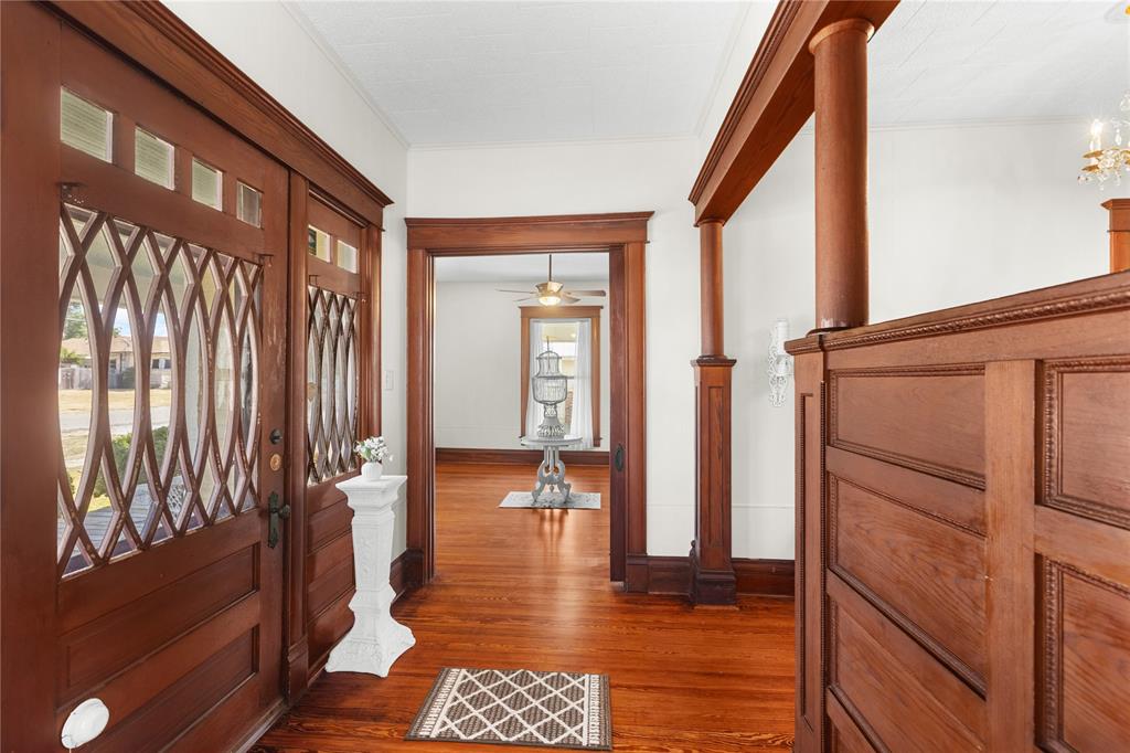 905 8th Street Property Photo 6