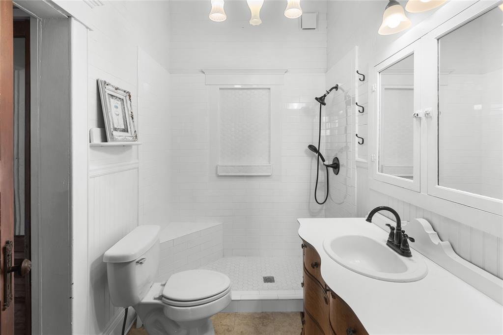 905 8th Street Property Photo 14
