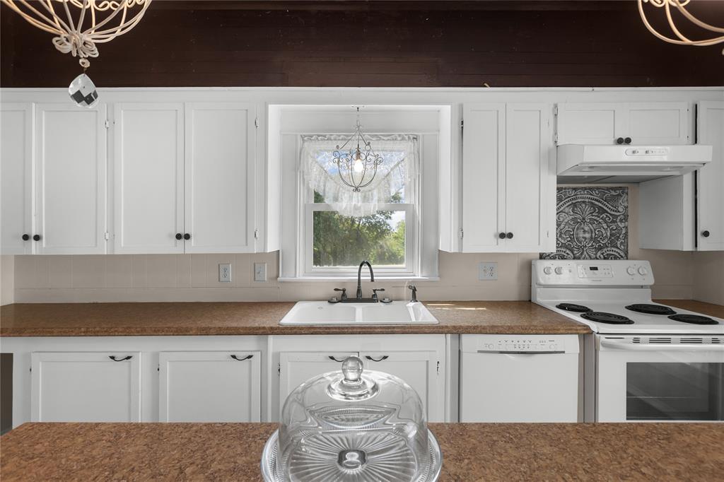905 8th Street Property Photo 16