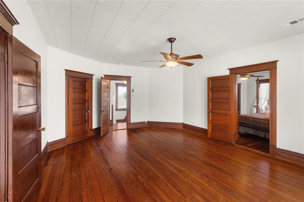 905 8th Street Property Photo 21