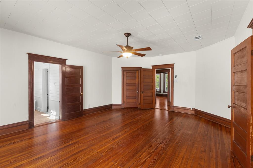 905 8th Street Property Photo 22